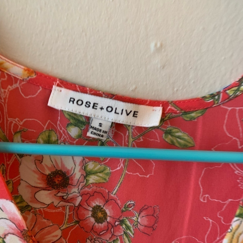 Rose & Olive Floral Sleeveless Blouse Size S - Picture 3 of 7